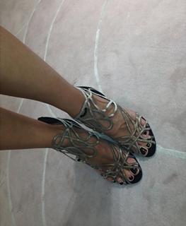 Diala Makki feet photo 3