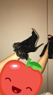 Diala Makki feet photo 5