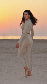 Diala Makki feet photo 4