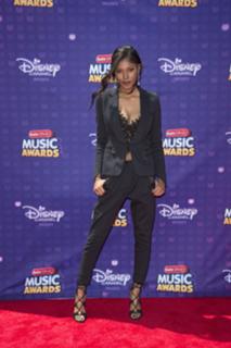 Diamond White feet photo 1
