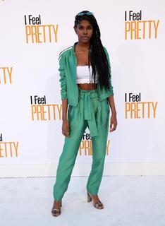Diamond White feet photo 10