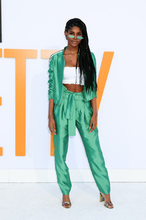 Diamond White feet photo 7
