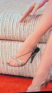 Dian Parkinson feet photo 8
