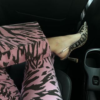 Diana Bovio feet photo 9