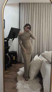 Diana Bovio feet photo 4