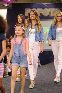 Diana Chaves feet photo 14