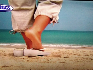 Diana Chaves feet photo 7
