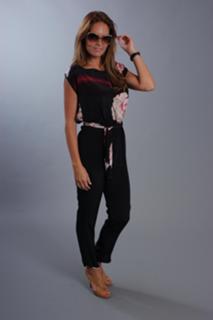Diana Chaves feet photo 2