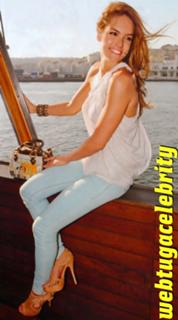 Diana Chaves feet photo 2