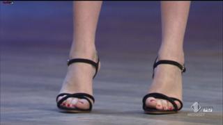 Diana Del Bufalo feet photo thumbnail