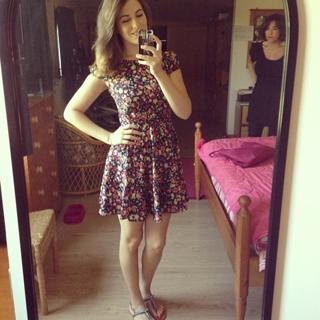 Diana Del Bufalo feet photo thumbnail