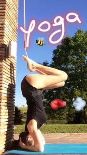 Diana Del Bufalo feet photo thumbnail