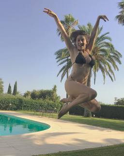 Diana Del Bufalo feet photo thumbnail