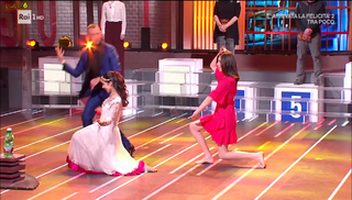 Diana Del Bufalo feet photo thumbnail