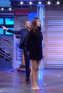 Diana Del Bufalo feet photo thumbnail