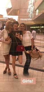 Diana Del Bufalo feet photo thumbnail