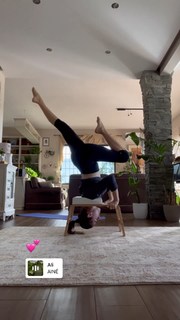 Diana Del Bufalo feet photo thumbnail