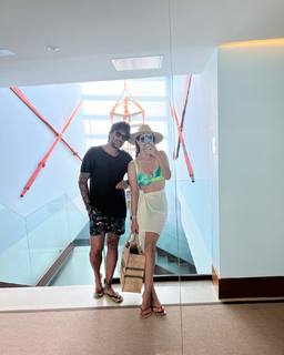 Diana Del Bufalo feet photo thumbnail