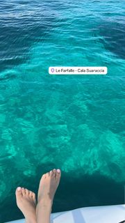 Diana Del Bufalo feet photo thumbnail