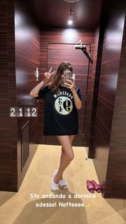 Diana Del Bufalo feet photo thumbnail