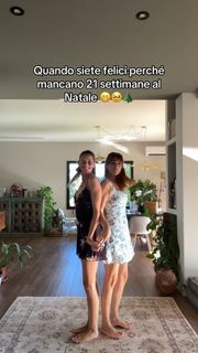 Diana Del Bufalo feet photo thumbnail