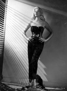 Diana Dors feet photo 16