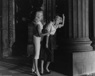Diana Dors feet photo 16