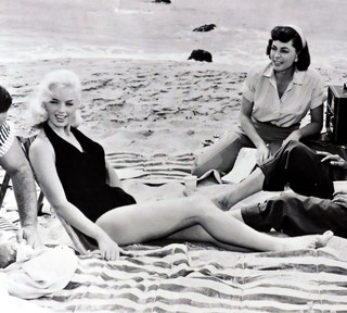 Diana Dors feet photo 15