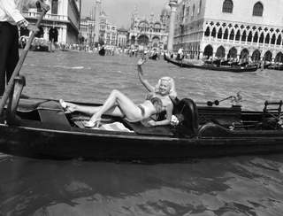 Diana Dors feet photo 2