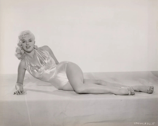 Diana Dors feet photo 9