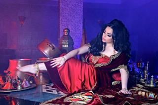 Diana Karazon feet photo 5