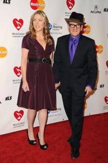 Diana Krall feet photo thumbnail