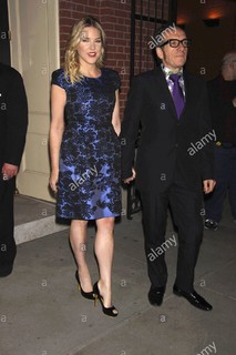 Diana Krall feet photo thumbnail