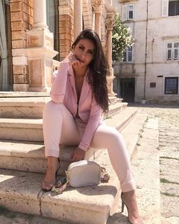 Diana Oliveira feet photo 11