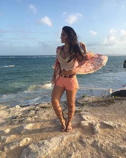 Diana Oliveira feet photo 5