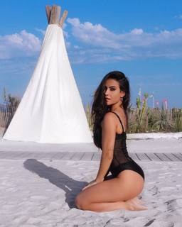 Diana Oliveira feet photo 1