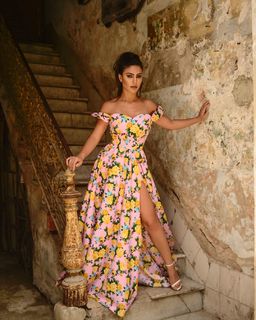 Diana Oliveira feet photo 9