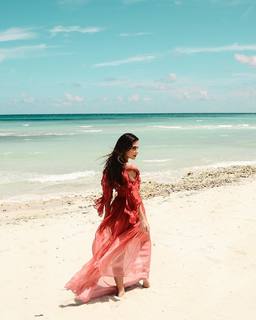 Diana Oliveira feet photo 5