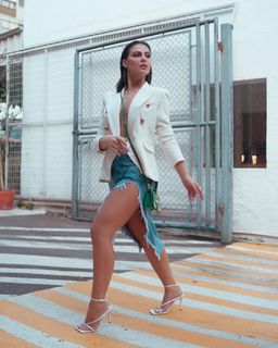 Diana Oliveira feet photo 2