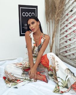 Diana Oliveira feet photo 1