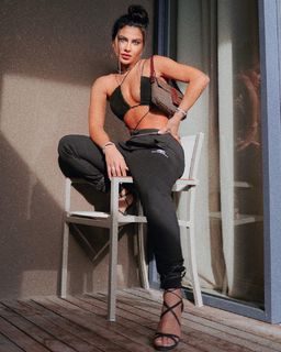 Diana Oliveira feet photo 6