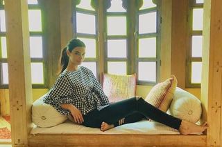 Diana Penty feet photo thumbnail