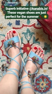 Diana Penty feet photo thumbnail