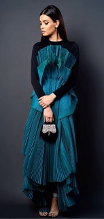 Diana Penty feet photo thumbnail