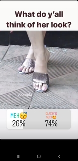 Diana Penty feet photo thumbnail