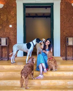 Diana Penty feet photo thumbnail