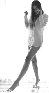 Diana Penty feet photo thumbnail