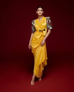 Diana Penty feet photo thumbnail