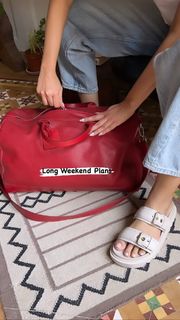 Diana Penty feet photo thumbnail