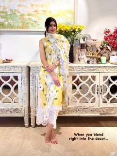 Diana Penty feet photo thumbnail